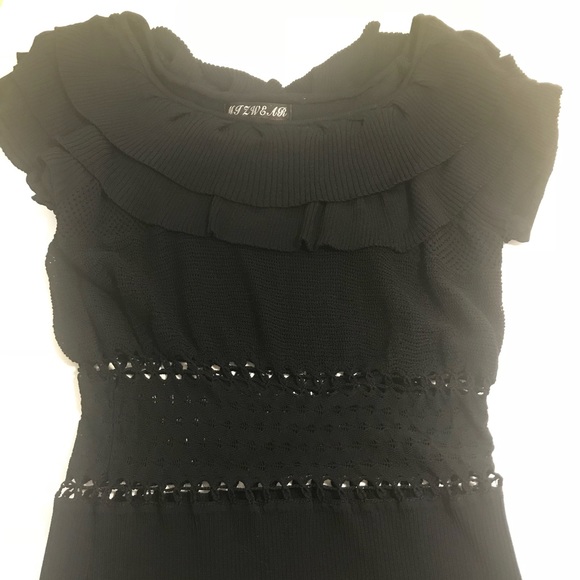 Ruffled Top With Net Design Stretchy Material, XL - Picture 1 of 8